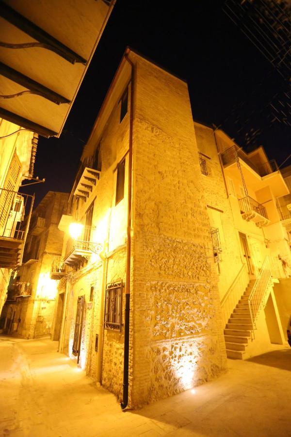Antica Dimora Dell'Ammiraglio Aparthotel Licata Ngoại thất bức ảnh