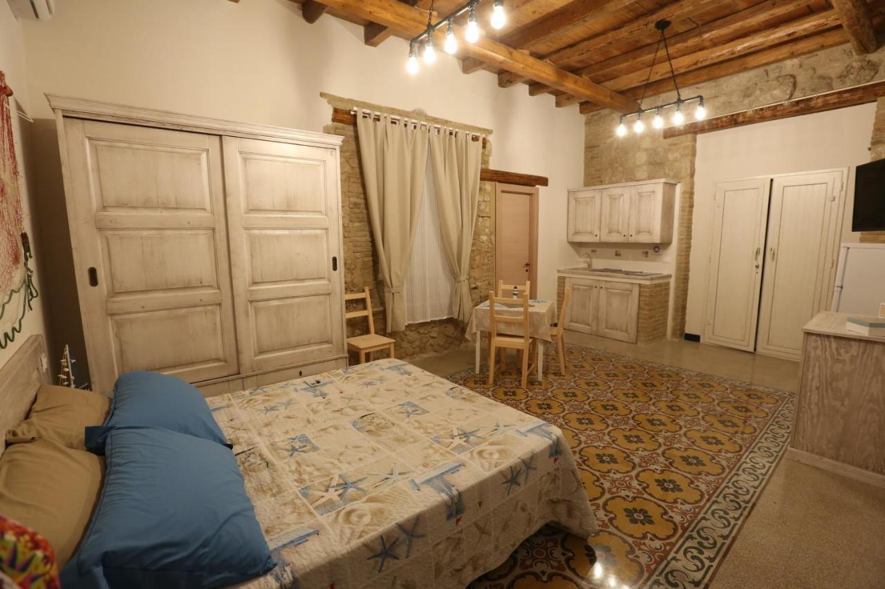 Antica Dimora Dell'Ammiraglio Aparthotel Licata Ngoại thất bức ảnh
